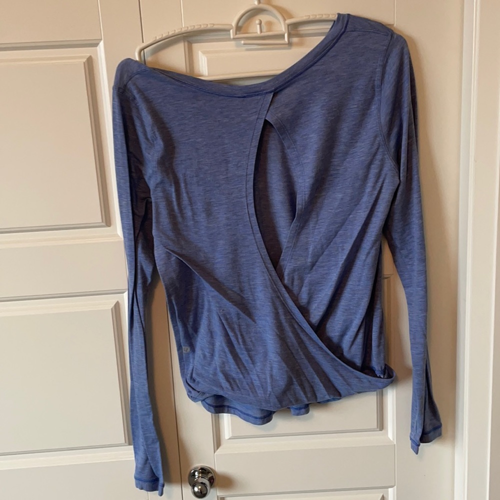 older style open back lululemon long sleeve